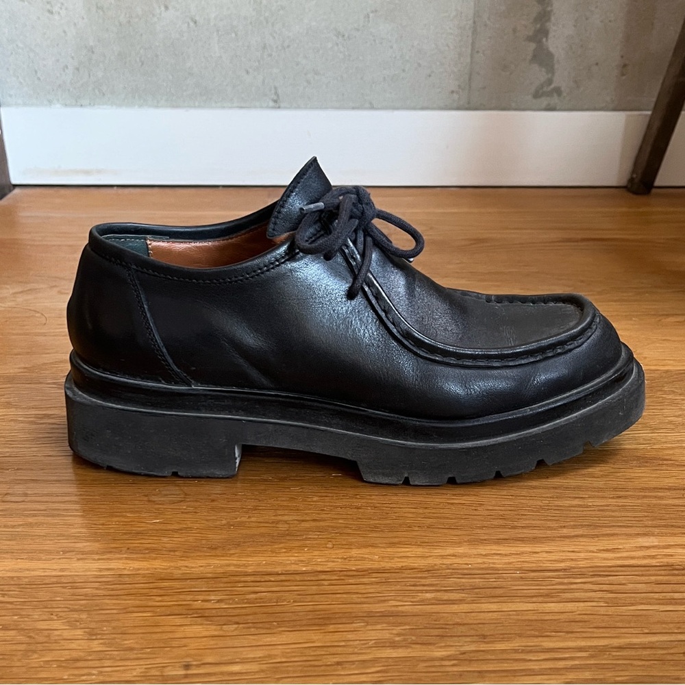 Leather derby shoes